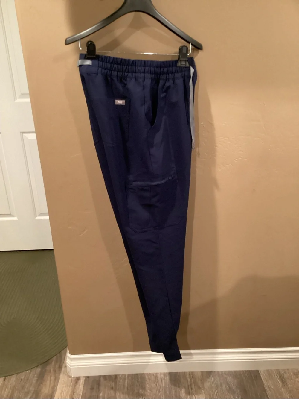 Figs Men's Navy Blue Drawstring Scrub Joggers